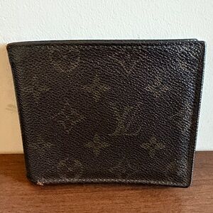 Louis Vuitton Monogram Men’s Wallet